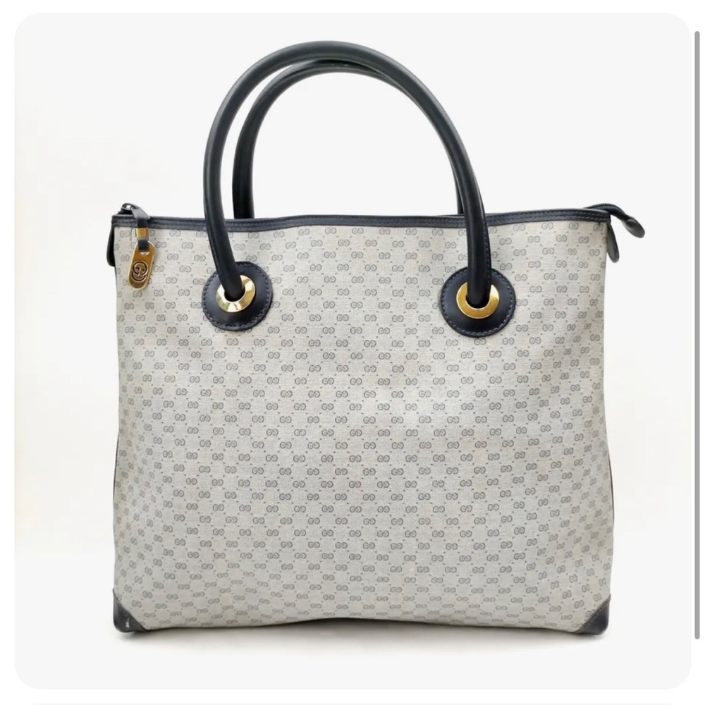 Authentic Vintage Gucci Micro GG Supreme Tote Bag Great condition.